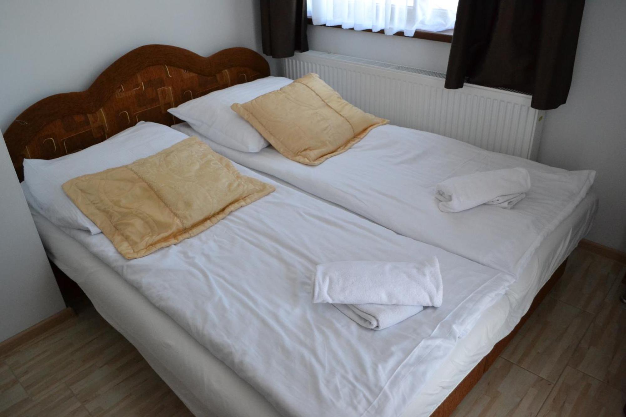 Gosciniec Kaszebe Bed & Breakfast Leba Exterior photo