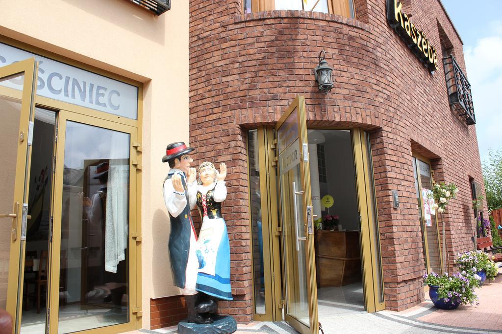 Gosciniec Kaszebe Bed & Breakfast Leba Exterior photo