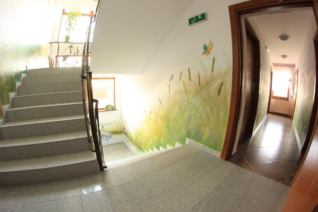 Gosciniec Kaszebe Bed & Breakfast Leba Exterior photo