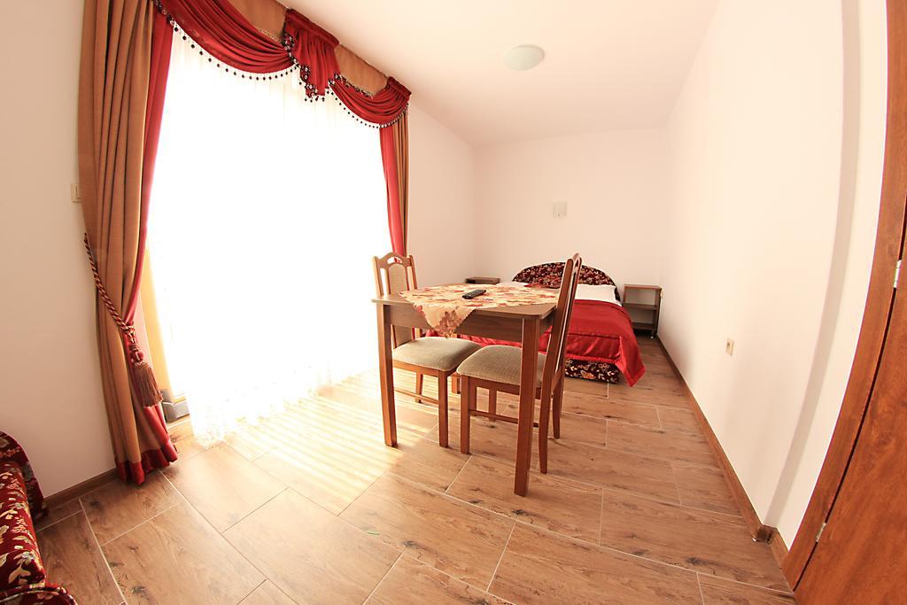 Gosciniec Kaszebe Bed & Breakfast Leba Exterior photo